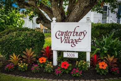Terrific and spacious end-unit 3-bedroom, 2.5-bath furnished - photo 38