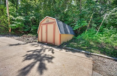 Lakefront living is easy in this 4 bedroom, 2.5 bath home - photo 47