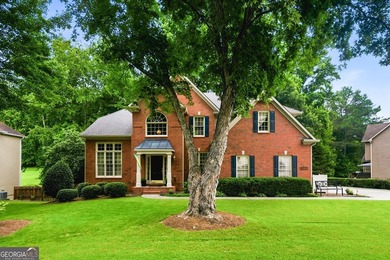 Lovely 5br. 4 ba. Johns Creek home with a floor plan that evokes - photo 4