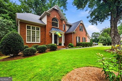 Lovely 5br. 4 ba. Johns Creek home with a floor plan that evokes - photo 5