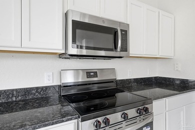 BACK ON MARKET AFTER MAJOR REMODEL! !!! Take a Look at this - photo 3