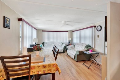 Located in Tiki Village with access to the most beautiful water - photo 9