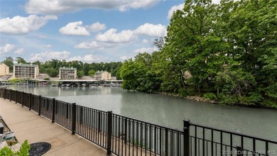 Turn-key lakefront living in the gated Southwood Shores complex - photo 11