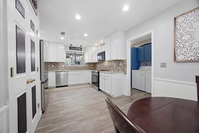 Welcome Home! This beautifully maintained home in The Woodlands - photo 20