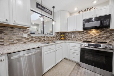 Welcome Home! This beautifully maintained home in The Woodlands - photo 24