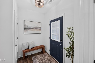 This beautifully crafted 2,820 sq ft home in the gated community - photo 5
