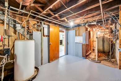 Welcome to this charming Cape Cod home located in the heart of - photo 28