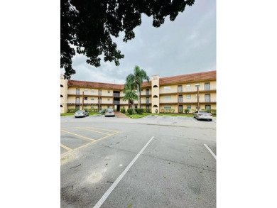 (private lake, pond, creek) Condo Sale Pending in Sunrise Florida