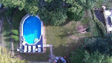 Lots of Updates! Very large bedrooms with plenty of room for - photo 8