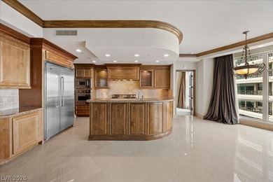 Great opportunity to own a higher floor two bedroom unit in - photo 4