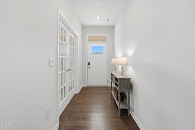 Enjoy this beautiful 3-bedroom, 2.5-bath home with a screened - photo 6