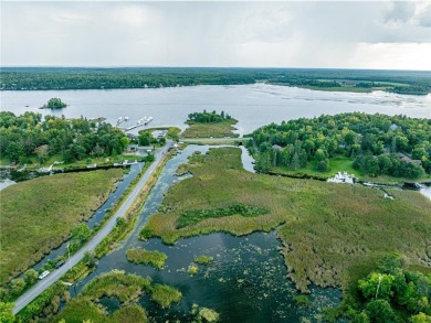 Rainy Lake. Extremely protected boat landing for sale on the US - photo 3