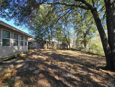 Spacious 4 bedroom, 3 bath home featuring two primary suites and - photo 3