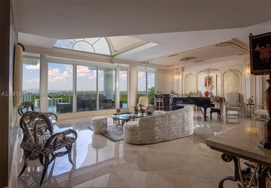 Perched high above it all, this spectacular two-level penthouse - photo 4