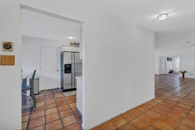This wonderful 3bd/2bath single family home boast a spacious - photo 23