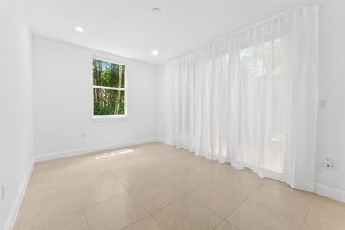 Downtown Fort Lauderdale Townhouse in Gated Community. Corner - photo 25