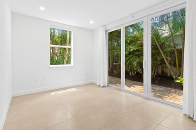 Downtown Fort Lauderdale Townhouse in Gated Community. Corner - photo 26