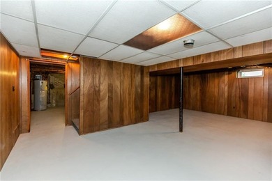 Timeless charm, abundant natural light, and an unbeatable - photo 35