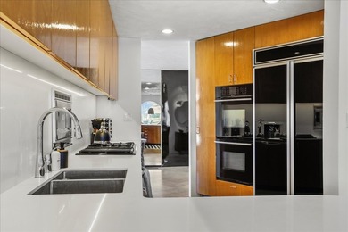 4010 Clubhouse Drive: Where Architectural Light Meets Lakeside - photo 37