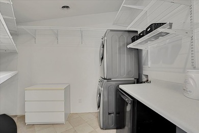 4010 Clubhouse Drive: Where Architectural Light Meets Lakeside - photo 41