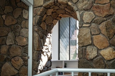 4010 Clubhouse Drive: Where Architectural Light Meets Lakeside - photo 44