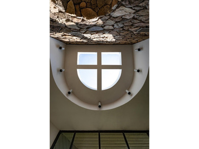 4010 Clubhouse Drive: Where Architectural Light Meets Lakeside - photo 46