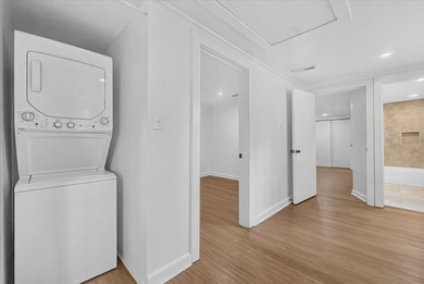 2023 Hugo Avenue is a beautifully renovated 2-bedroom, 2-bath - photo 12