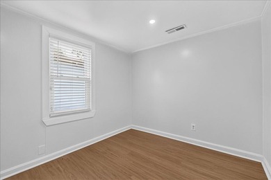 2023 Hugo Avenue is a beautifully renovated 2-bedroom, 2-bath - photo 13