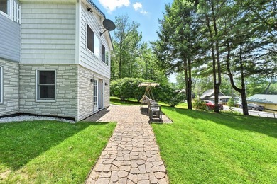 Year-Round Waterfront Cottage on Worthley Pond Tucked along the - photo 13