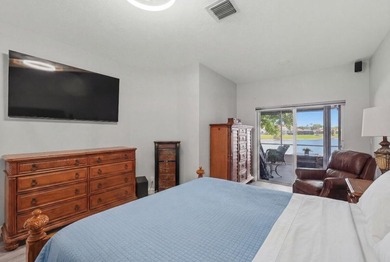 Beautifully updated 3-bedroom, 2-bath corner villa with 1,495 sq - photo 15