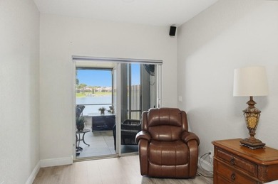 Beautifully updated 3-bedroom, 2-bath corner villa with 1,495 sq - photo 16