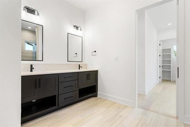 An exceptional residence nestled within the esteemed Summit Rock - photo 19