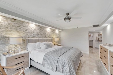 Finest location in Palm Beach, ultra- private, golf course and - photo 19