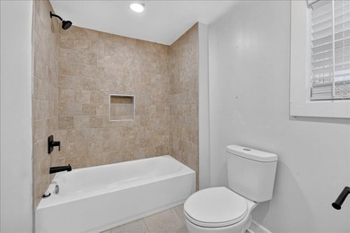 2023 Hugo Avenue is a beautifully renovated 2-bedroom, 2-bath - photo 20