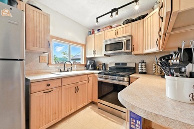 Year-Round Waterfront Cottage on Worthley Pond Tucked along the - photo 21