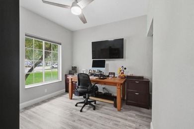Beautifully updated 3-bedroom, 2-bath corner villa with 1,495 sq - photo 24