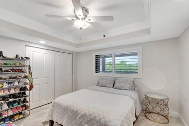 Finest location in Palm Beach, ultra- private, golf course and - photo 26
