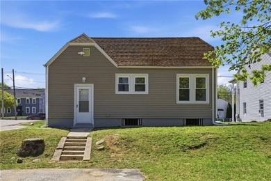 LOCATION! LOCATION! LOCATION!! THIS COMPLETELY UPDATED 3 BED 1.5 - photo 26