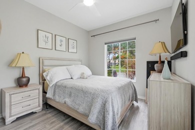 Beautifully updated 3-bedroom, 2-bath corner villa with 1,495 sq - photo 28