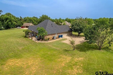Set on over 2.5 beautifully landscaped acres, this stunning - photo 31