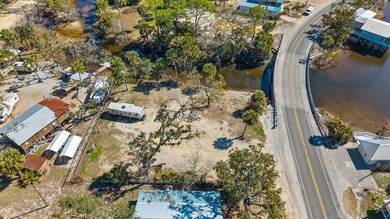 Rare opportunity on Riverside Drive featuring three lots in a - photo 12