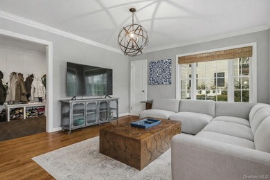 Located in the Village of Flower Hill, 38 Hewlett Lane is a - photo 14