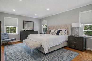Located in the Village of Flower Hill, 38 Hewlett Lane is a - photo 16