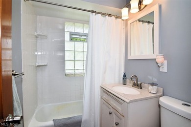 Welcome home to this well-maintained 3-bedroom, 2 full bathroom - photo 16
