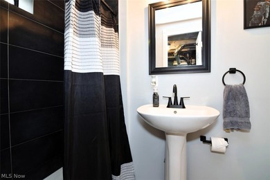 Welcome home to this well-maintained 3-bedroom, 2 full bathroom - photo 27