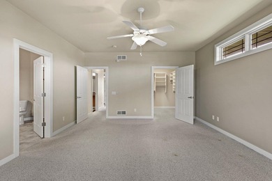 This gorgeous condo greets you with a handsome craftsman - photo 30