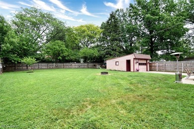 Welcome home to this well-maintained 3-bedroom, 2 full bathroom - photo 31