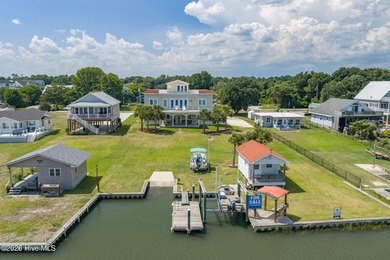 Enjoy a true waterfront boating lifestyle in this exceptional - photo 33