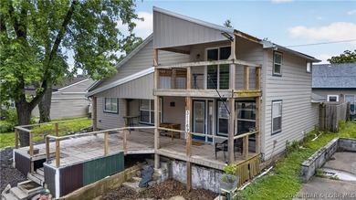 Charming 3-bedroom, 2-bath home located near the Lake of the - photo 35