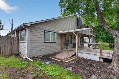 Charming 3-bedroom, 2-bath home located near the Lake of the - photo 39